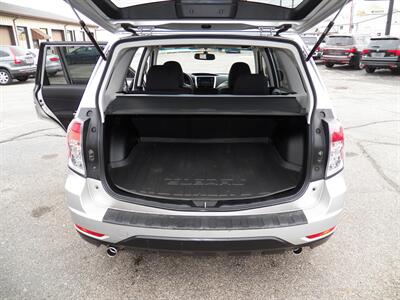 2011 Subaru Forester 2.5X Premium AWD - Photo 14 - Mishawaka, IN 46545
