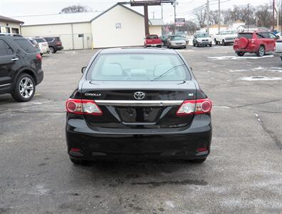 2012 Toyota Corolla LE   - Photo 4 - Mishawaka, IN 46545