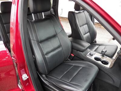 2015 Jeep Grand Cherokee Limited 4x4 - Photo 11 - Mishawaka, IN 46545