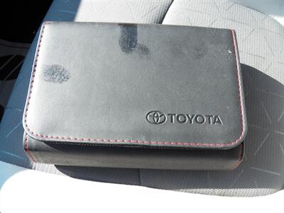 2021 Toyota RAV4 XLE  AWD - Photo 29 - Mishawaka, IN 46545