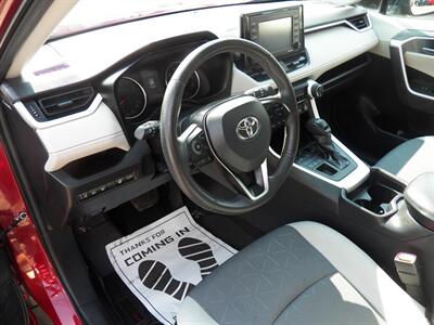 2021 Toyota RAV4 XLE  AWD - Photo 9 - Mishawaka, IN 46545