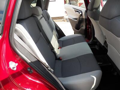 2021 Toyota RAV4 XLE  AWD - Photo 14 - Mishawaka, IN 46545