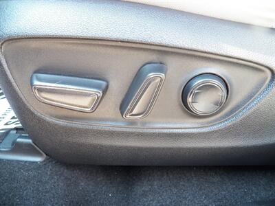 2021 Toyota RAV4 XLE  AWD - Photo 11 - Mishawaka, IN 46545