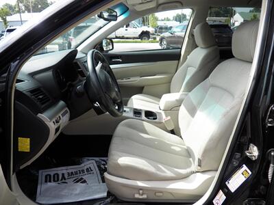 2012 Subaru Outback 2.5i Premium AWD - Photo 6 - Mishawaka, IN 46545