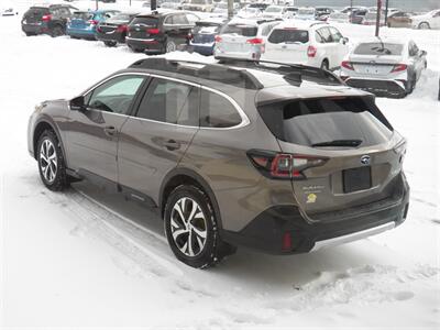 2021 Subaru Outback Limited  AWD - Photo 3 - Mishawaka, IN 46545