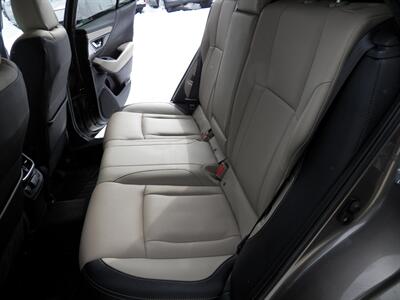 2021 Subaru Outback Limited  AWD - Photo 8 - Mishawaka, IN 46545