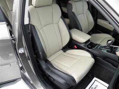 2021 Subaru Outback Limited  AWD - Photo 10 - Mishawaka, IN 46545