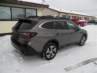 2021 Subaru Outback Limited  AWD - Photo 2 - Mishawaka, IN 46545