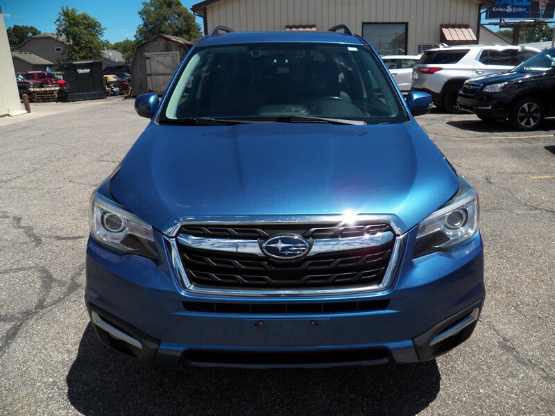 2017 Subaru Forester 2.5i Touring AWD - Photo 5 - Mishawaka, IN 46545