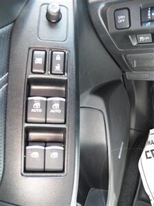 2017 Subaru Forester 2.5i Touring AWD - Photo 18 - Mishawaka, IN 46545