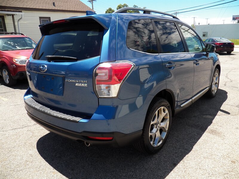 2017 Subaru Forester 2.5i Touring AWD - Photo 4 - Mishawaka, IN 46545