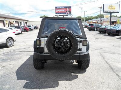 2011 Jeep Wrangler Unlimited Sport  4x4 - Photo 4 - Mishawaka, IN 46545