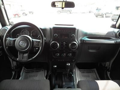 2011 Jeep Wrangler Unlimited Sport  4x4 - Photo 17 - Mishawaka, IN 46545