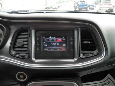 2016 Dodge Challenger SXT   - Photo 17 - Mishawaka, IN 46545