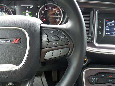 2016 Dodge Challenger SXT   - Photo 24 - Mishawaka, IN 46545
