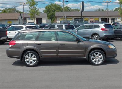 2008 Subaru Outback 2.5i  AWD - Photo 2 - Mishawaka, IN 46545