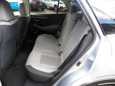 2021 Subaru Outback Premium  AWD - Photo 9 - Mishawaka, IN 46545