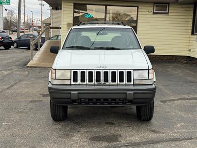 1995 Jeep Grand Cherokee Laredo  4x4 - Photo 8 - Mishawaka, IN 46545