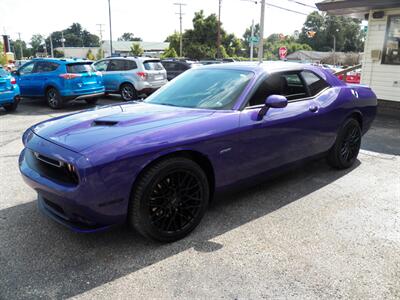 2016 Dodge Challenger R/T Plus - Photo 2 - Mishawaka, IN 46545