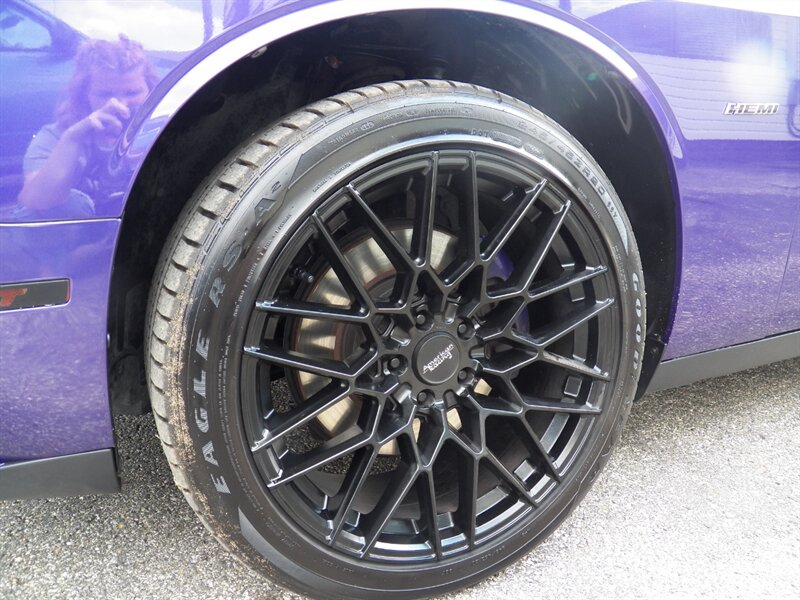 2016 Dodge Challenger R/T Plus - Photo 13 - Mishawaka, IN 46545