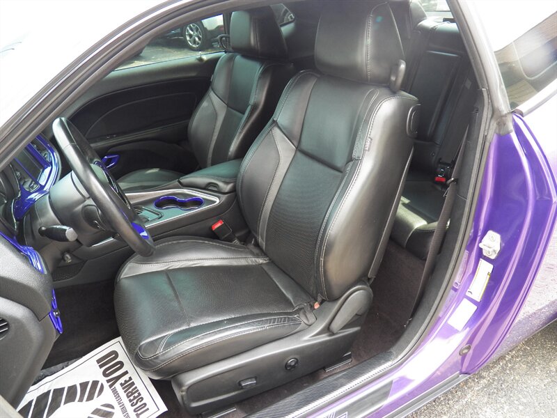 2016 Dodge Challenger R/T Plus - Photo 9 - Mishawaka, IN 46545