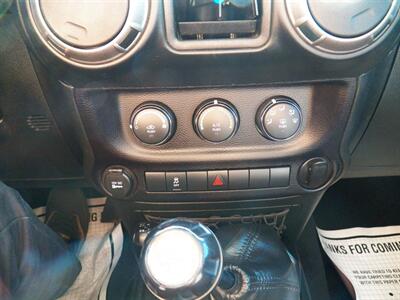 2015 Jeep Wrangler Sport  4x4 - Photo 17 - Mishawaka, IN 46545