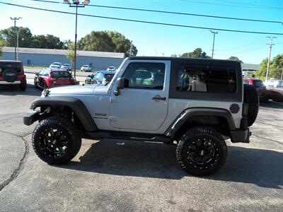 2015 Jeep Wrangler Sport  4x4 - Photo 6 - Mishawaka, IN 46545