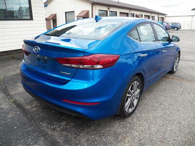 2017 Hyundai ELANTRA Limited   - Photo 3 - Mishawaka, IN 46545