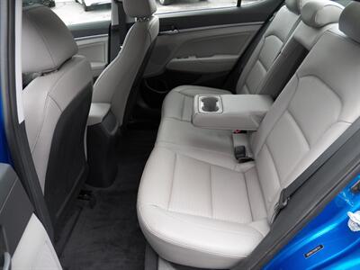 2017 Hyundai ELANTRA Limited   - Photo 7 - Mishawaka, IN 46545