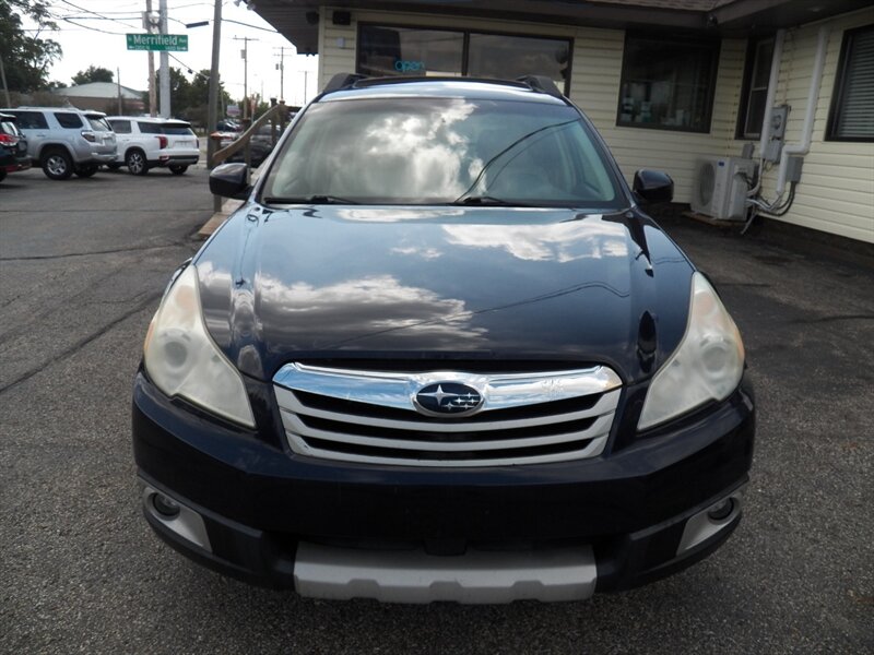2012 Subaru Outback 3.6R Limited AWD - Photo 3 - Mishawaka, IN 46545