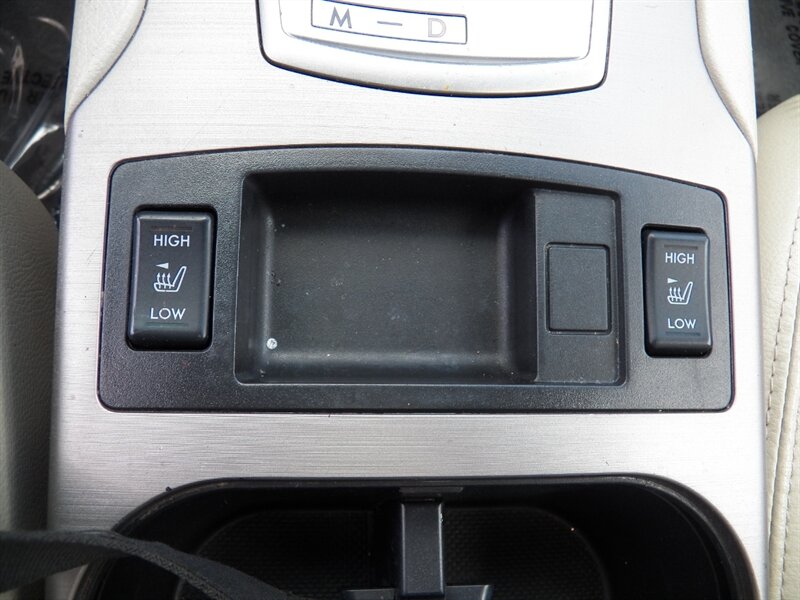 2012 Subaru Outback 3.6R Limited AWD - Photo 16 - Mishawaka, IN 46545