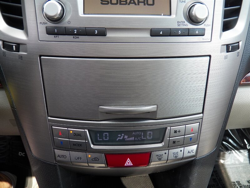2012 Subaru Outback 3.6R Limited AWD - Photo 19 - Mishawaka, IN 46545
