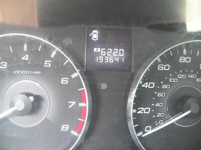 2012 Subaru Outback 3.6R Limited AWD - Photo 18 - Mishawaka, IN 46545