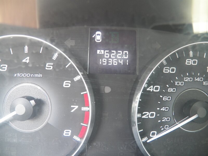 2012 Subaru Outback 3.6R Limited AWD - Photo 18 - Mishawaka, IN 46545