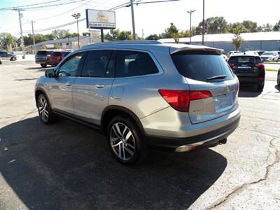 2017 Honda Pilot Elite  AWD - Photo 3 - Mishawaka, IN 46545