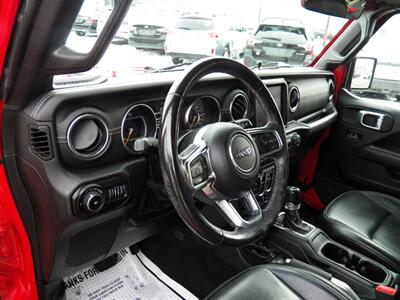 2021 Jeep Wrangler Unlimited Sahara  4x4 - Photo 9 - Mishawaka, IN 46545