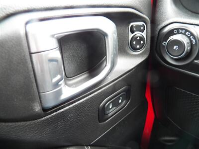 2021 Jeep Wrangler Unlimited Sahara  4x4 - Photo 28 - Mishawaka, IN 46545