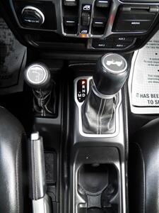 2021 Jeep Wrangler Unlimited Sahara  4x4 - Photo 33 - Mishawaka, IN 46545