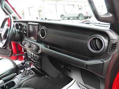 2021 Jeep Wrangler Unlimited Sahara  4x4 - Photo 15 - Mishawaka, IN 46545