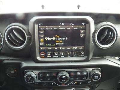 2021 Jeep Wrangler Unlimited Sahara  4x4 - Photo 29 - Mishawaka, IN 46545