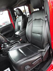 2021 Jeep Wrangler Unlimited Sahara  4x4 - Photo 10 - Mishawaka, IN 46545