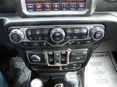 2021 Jeep Wrangler Unlimited Sahara  4x4 - Photo 32 - Mishawaka, IN 46545