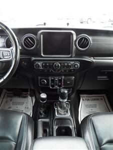 2021 Jeep Wrangler Unlimited Sahara  4x4 - Photo 17 - Mishawaka, IN 46545