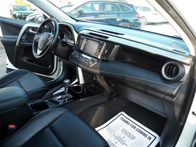 2016 Toyota RAV4 Hybrid Limited  AWD - Photo 15 - Mishawaka, IN 46545