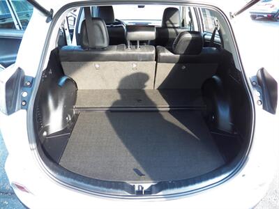 2016 Toyota RAV4 Hybrid Limited  AWD - Photo 12 - Mishawaka, IN 46545