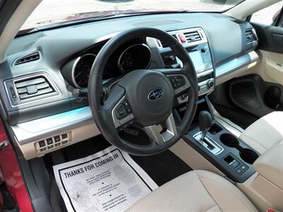2017 Subaru Outback 2.5i Premium  AWD - Photo 7 - Mishawaka, IN 46545