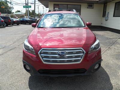 2017 Subaru Outback 2.5i Premium  AWD - Photo 6 - Mishawaka, IN 46545