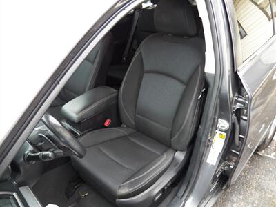 2019 Subaru Outback 2.5i Premium  AWD - Photo 7 - Mishawaka, IN 46545