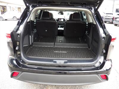 2020 Toyota Highlander XLE AWD - Photo 13 - Mishawaka, IN 46545