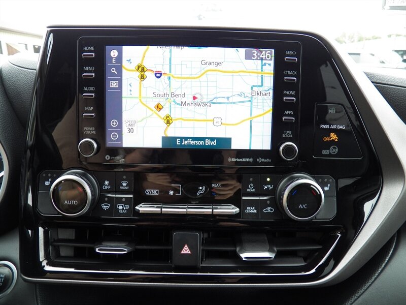 2020 Toyota Highlander XLE AWD - Photo 24 - Mishawaka, IN 46545